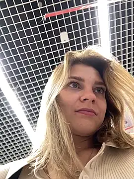 ValenciaShock online show from September 24, 7:07 am