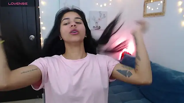 imSophia online show from April 30, 4:18 am