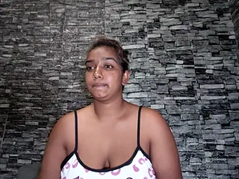 Xindias fantasyX online show from February 3, 7:07 pm