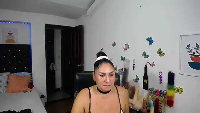 mature bigboobs10 online show from March 21, 8:19 am