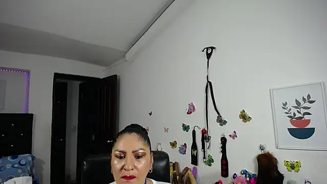 mature bigboobs10 online show from October 4, 5:24 am