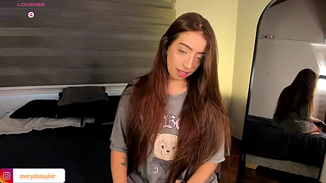 MERIDA TAYLOR online show from March 19, 1:37 pm