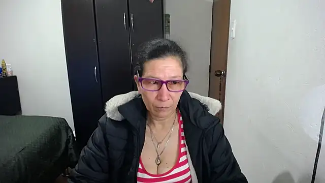 latin49 online show from March 11, 4:17 am