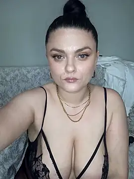 sweetychloelle online show from October 12, 4:53 pm