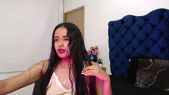 Snapshot of Lili666_ chatting on October 17, 3:10 am Lili666 online show from October 17, 3:10 am