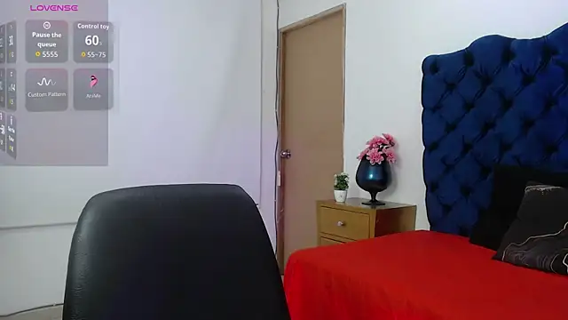 Snapshot of Lili666_ chatting on September 19, 3:16 am Lili666 online show from September 19, 3:16 am
