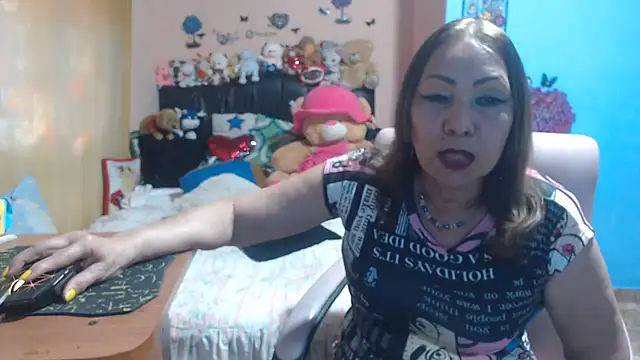 milfeddy  online show from September 17, 9:02 pm