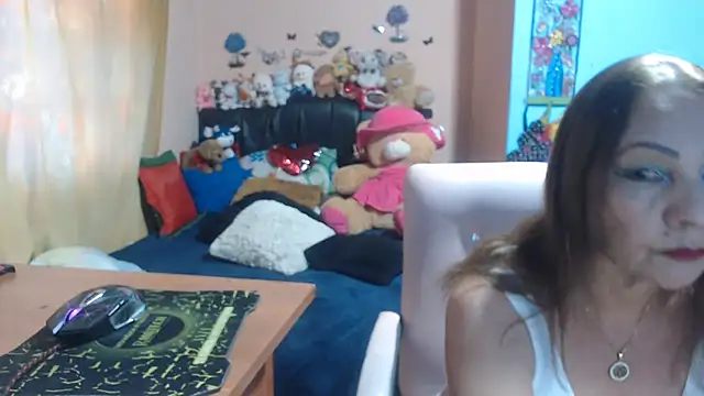 milfeddy  online show from October 13, 8:44 pm