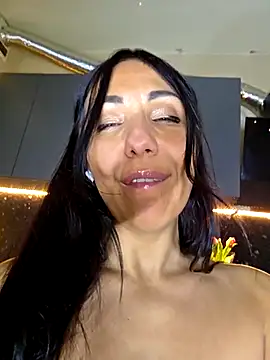 LeticiaWoods online show from March 18, 9:53 pm