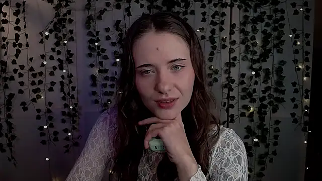 risha laas online show from August 1, 8:11 pm