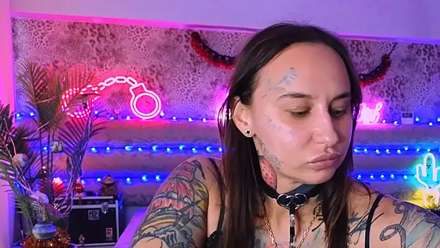 Cool Freak  online show from November 15, 10:49 am