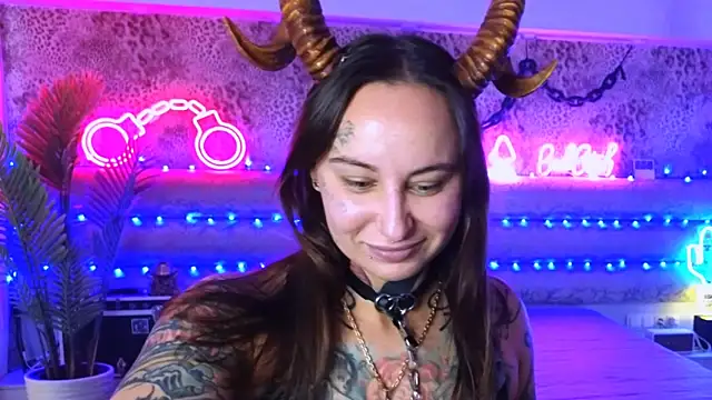 Cool Freak  online show from October 12, 11:23 am