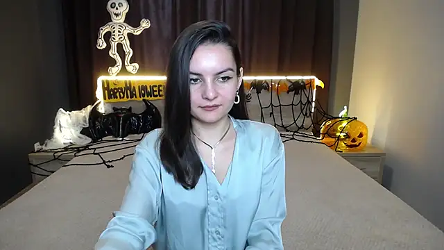 JasmineAsha online show from October 15, 9:01 am