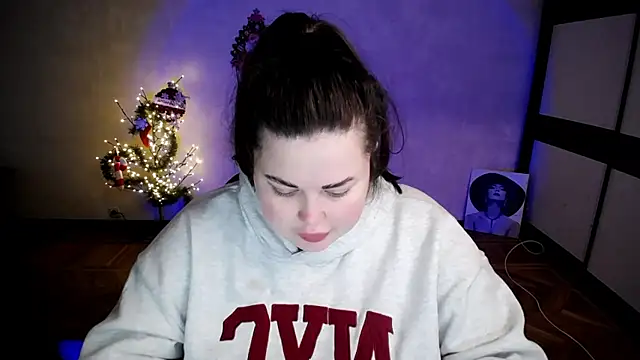 Emily Mo online show from January 14, 6:40 am