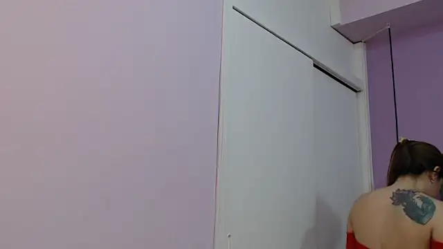 LilaSuni online show from October 18, 4:21 pm