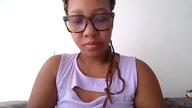 megan-hotxx online show from March 22, 1:28 pm