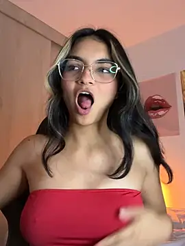 Cat2525 online show from April 2, 10:18 pm