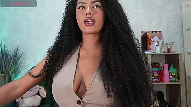 HOTBLACKANDWHITE2 online show from April 11, 3:56 am