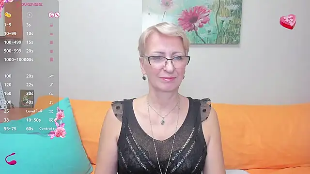 iamyourdream89 online show from December 2, 9:32 am