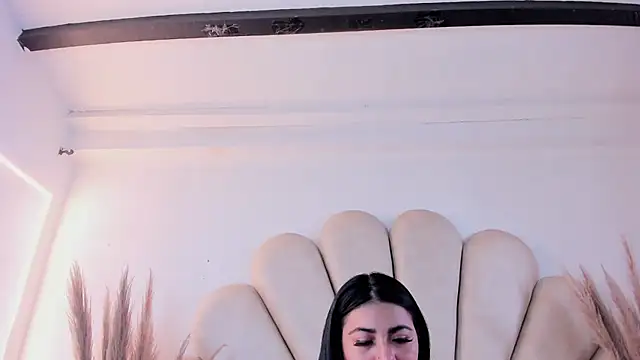 Snapshot of Natasha__Blue chatting on October 9, 7:40 pm Natasha Blue online show from October 9, 7:40 pm