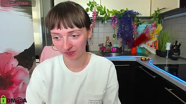 TayanaJons online show from April 14, 7:19 am