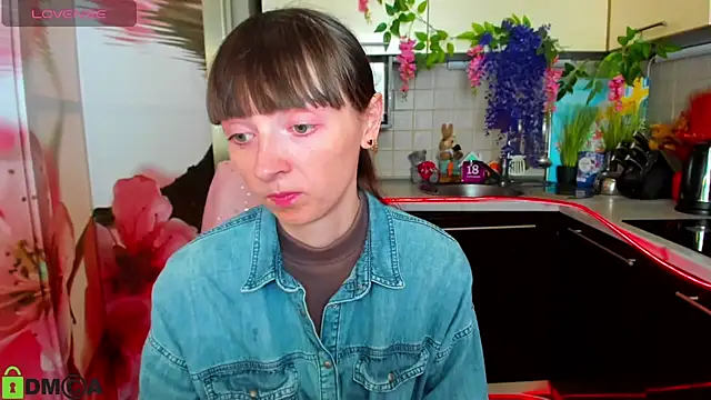 TayanaJons online show from March 13, 8:37 am