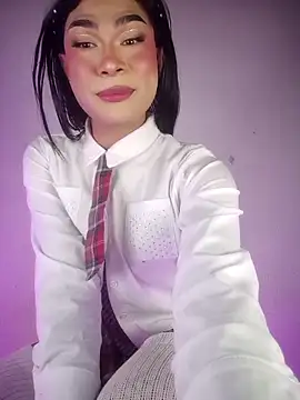 Victor-and-shelly online show from April 11, 10:35 pm