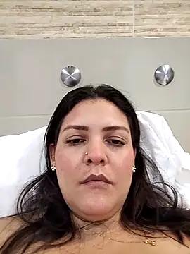 Snapshot of Mia_Hampton chatting on September 28, 11:21 pm Mia Hampton online show from September 28, 11:21 pm