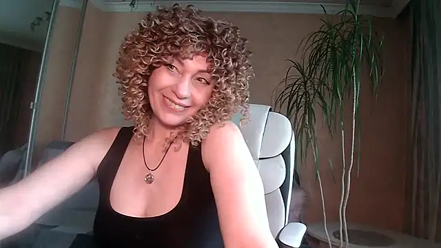 Roxolana Drim online show from April 4, 8:46 am