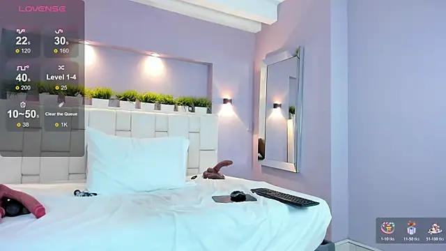 ValeriaGarcia online show from November 18, 1:23 pm