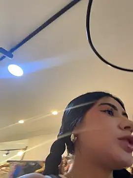 clarachanelricek online show from April 4, 8:07 pm