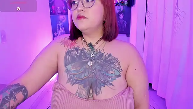  Ali Brinck  online show from January 14, 1:21 am