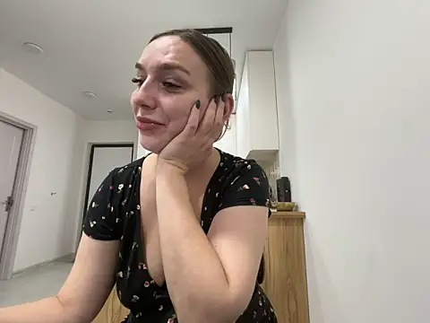 Janeee online show from December 1, 10:30 am