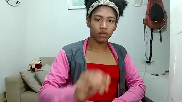 angelamarie1 online show from February 17, 11:42 am