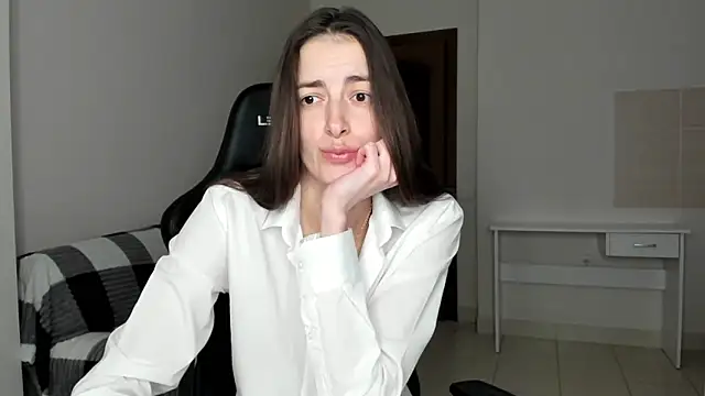 Sabrina Mur online show from October 27, 2:01 pm