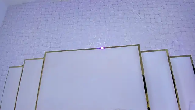 paola rodriguez online show from December 15, 11:59 am