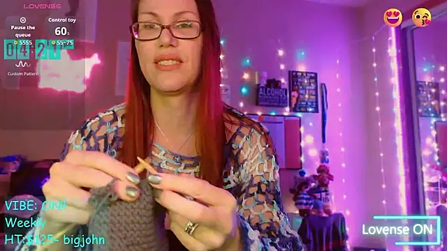 EmmaIsHere online show from December 19, 11:19 pm