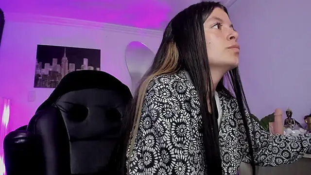 Meghan320 online show from November 9, 12:01 pm