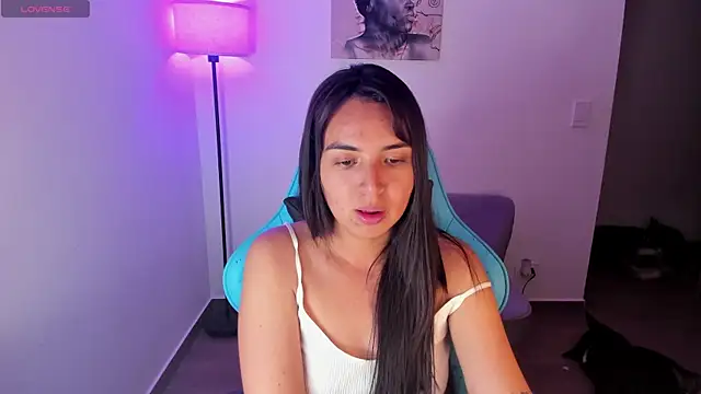 Emily Nicole online show from May 29, 1:03 am