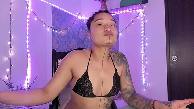 Eva Lee  online show from March 1, 9:31 am