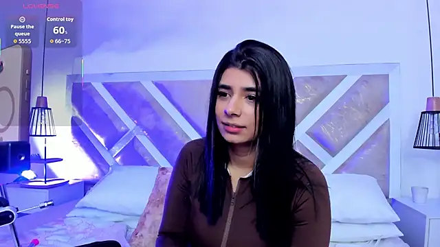 ZiaCalifa online show from February 18, 1:10 pm