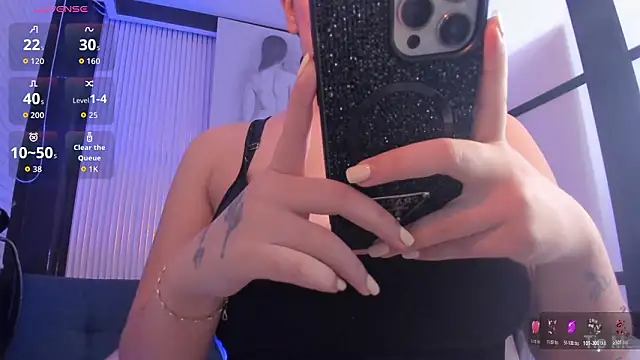 LunaBaker-1 online show from March 13, 5:09 am