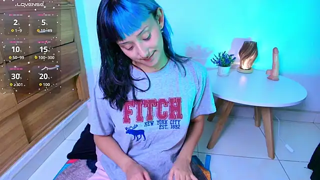 tati cardenas online show from March 1, 2:44 am