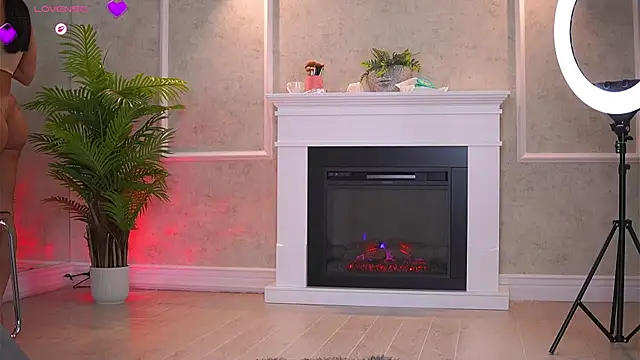Snapshot of Abbela_White chatting on September 23, 6:33 am Abbela White online show from September 23, 6:33 am