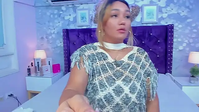 dalila salazar online show from April 18, 3:09 am