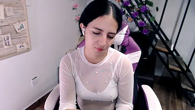 samantha baby  online show from February 19, 10:41 pm