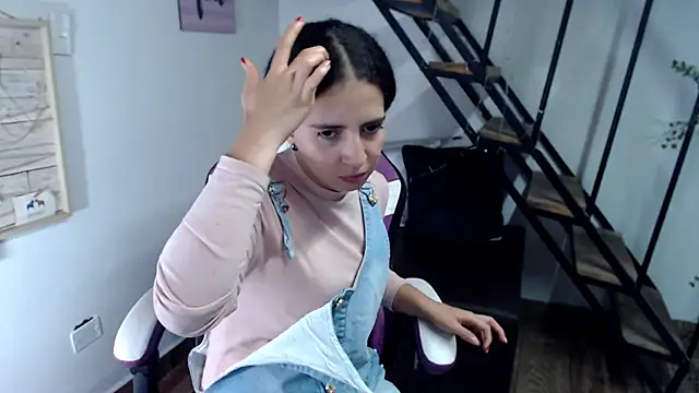 samantha baby  online show from November 12, 1:14 am