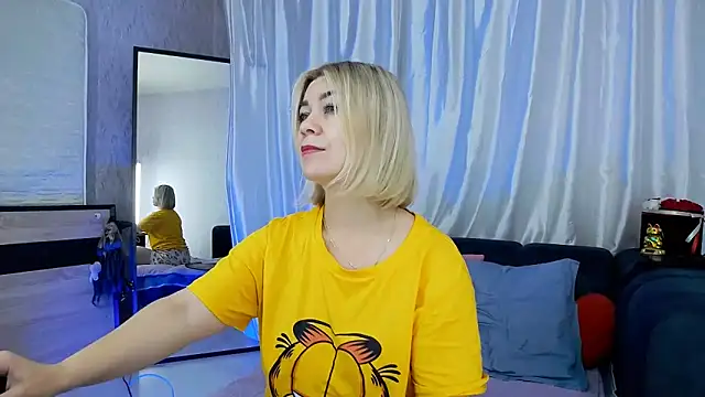 LILU MS online show from June 1, 8:32 pm