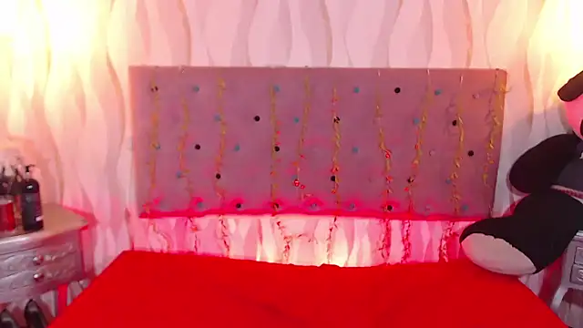 IsabelaLatina online show from October 19, 7:38 pm