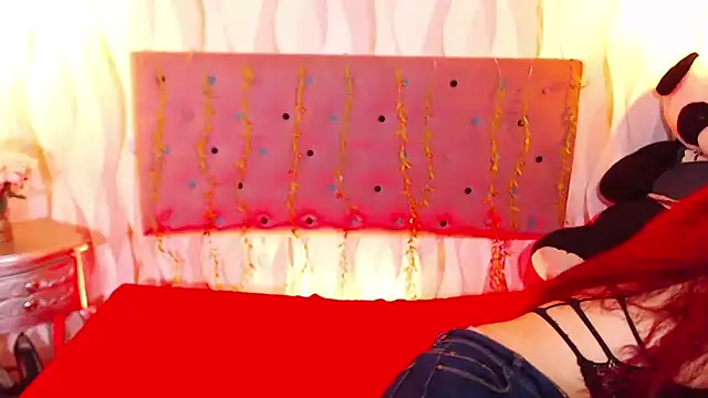 IsabelaLatina online show from October 13, 4:09 pm